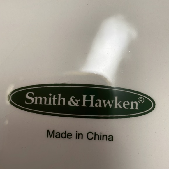 8 Smith & Hawken appetizer/dessert plates - Picture 4 of 6